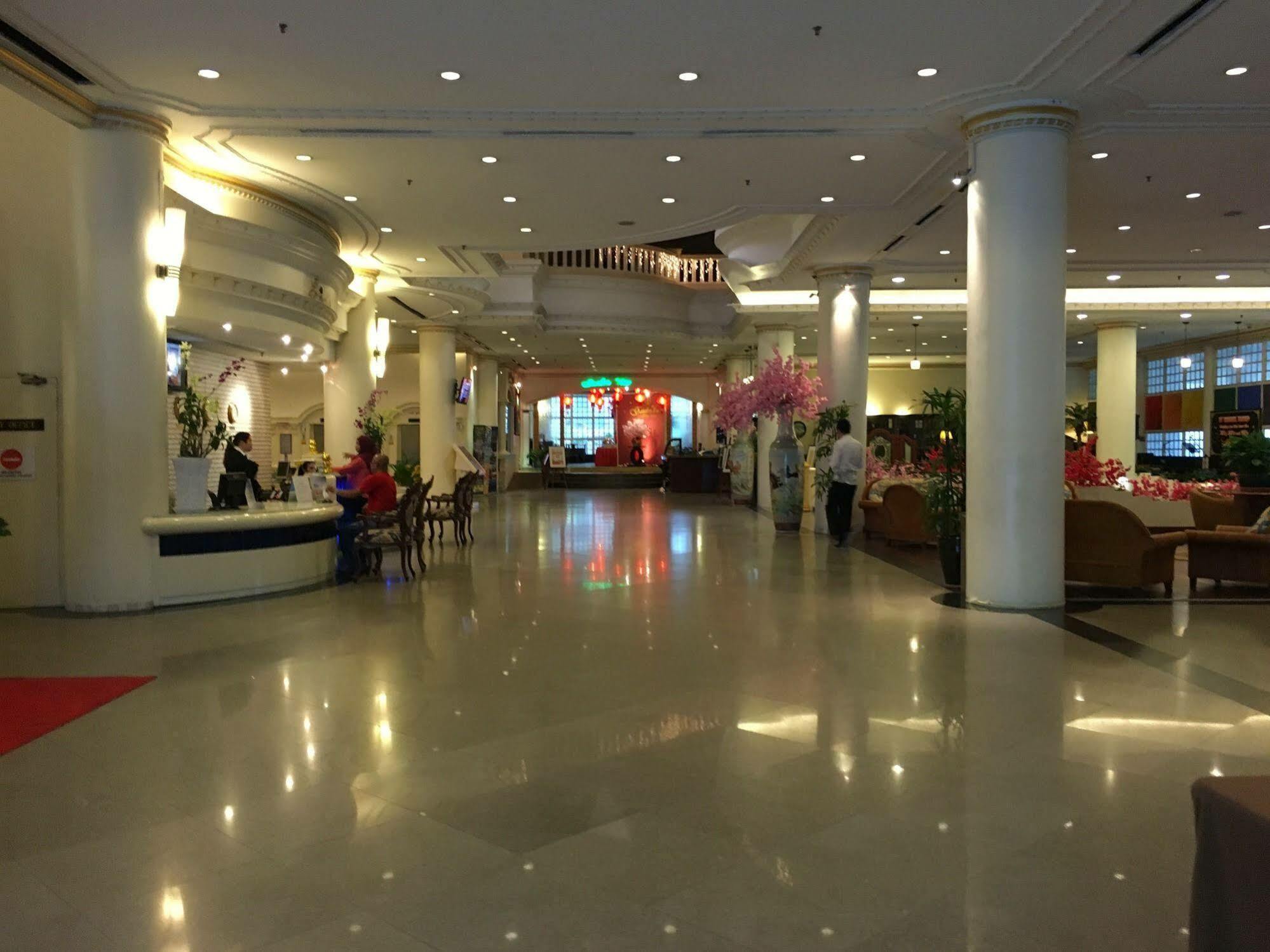 Ac Hotel By Marriott Ipoh Exterior photo